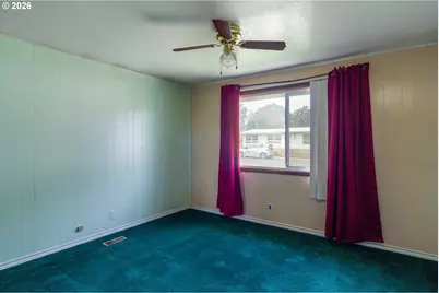 48 W Cedar Dr, Hermiston, OR 97838 - Photo 13