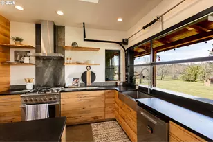85535 Lancer Ln, Eugene, OR 97405 - Photo 9