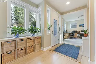 17511 Erin Ct, Lake Oswego, OR 97035 - Photo 3