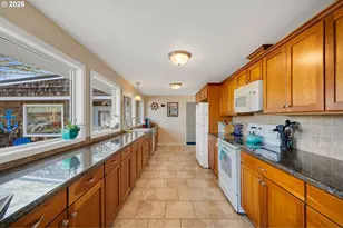 110 N Easy St, Rockaway Beach, OR 97136 - Photo 13