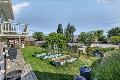 713 E 21st Pl, The Dalles, OR 97058 - Photo 43