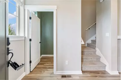 8051 SE Vermont St, Hillsboro, OR 97123 - Photo 5