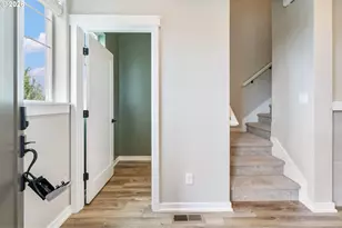 8051 SE Vermont St, Hillsboro, OR 97123 - Photo 5
