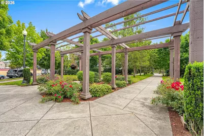 4642 SE Olivewood St, Hillsboro, OR 97123 - Photo 45