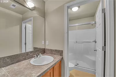 4642 SE Olivewood St, Hillsboro, OR 97123 - Photo 37