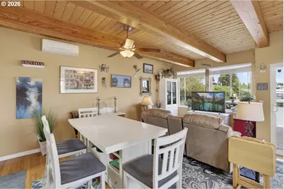 34326 Johnsons Landing Rd #E2, Scappoose, OR 97056 - Photo 15