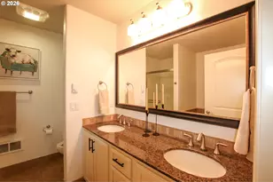 211 Harbor St, Florence, OR 97439 - Photo 15