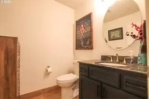 211 Harbor St, Florence, OR 97439 - Photo 5
