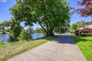 587 Wimbledon Ct, Eugene, OR 97401 - Photo 35