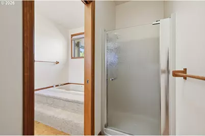 587 Wimbledon Ct, Eugene, OR 97401 - Photo 23