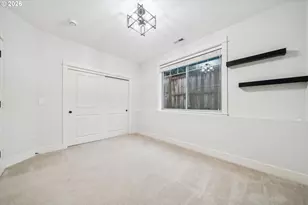 10137 SW Lancaster Rd, Portland, OR 97219 - Photo 33