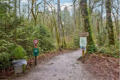 10137 SW Lancaster Rd, Portland, OR 97219 - Photo 47