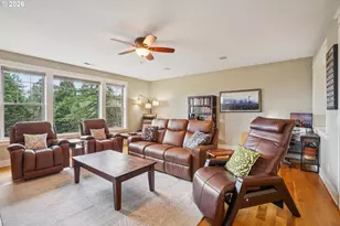 10137 SW Lancaster Rd, Portland, OR 97219 - Photo 9