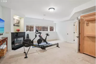 10137 SW Lancaster Rd, Portland, OR 97219 - Photo 23