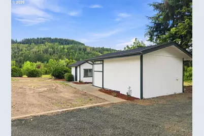 312 Bryant Ln, Roseburg, OR 97471 - Photo 37