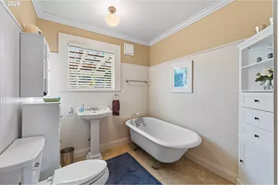 265 S Empire Blvd, Coos Bay, OR 97420 - Photo 19