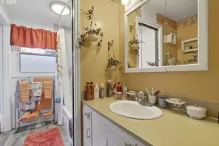 17821 SE Morrison Ct, Portland, OR 97233 - Photo 17