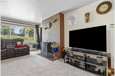 17821 SE Morrison Ct, Portland, OR 97233 - Photo 7