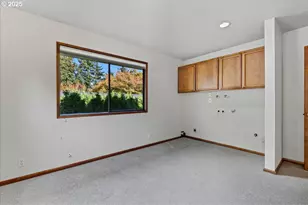 2635 SW Sherwood Pl, Portland, OR 97201 - Photo 23