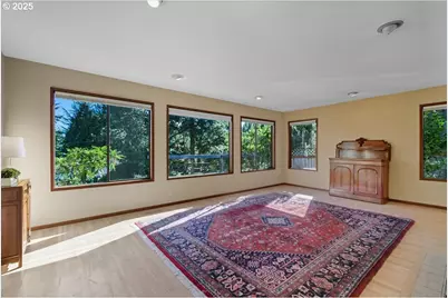 2635 SW Sherwood Pl, Portland, OR 97201 - Photo 5