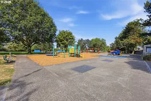 2727 Edison St, Eugene, OR 97402 - Photo 23