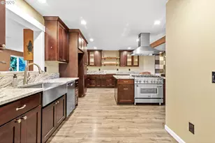 13155 Century Dr, Oregon City, OR 97045 - Photo 11