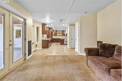 13155 Century Dr, Oregon City, OR 97045 - Photo 17