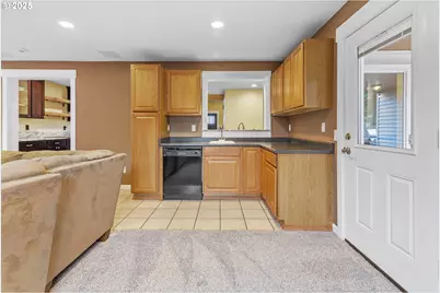 13155 Century Dr, Oregon City, OR 97045 - Photo 21