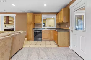 13155 Century Dr, Oregon City, OR 97045 - Photo 21