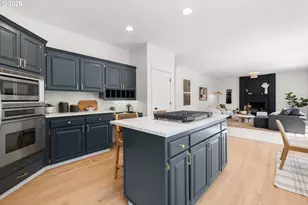 13563 SW Clearview Pl, Portland, OR 97223 - Photo 9
