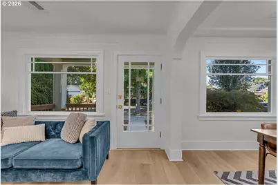 7824 SE Yamhill St, Portland, OR 97215 - Photo 5
