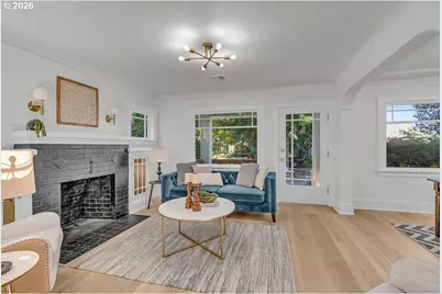 7824 SE Yamhill St, Portland, OR 97215 - Photo 9
