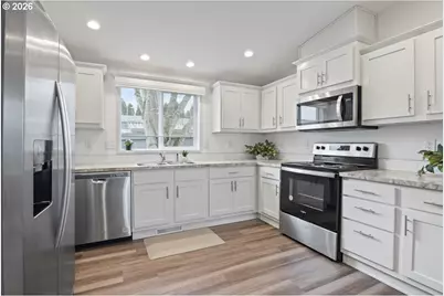 176 Clearwater Ave NE, Salem, OR 97301 - Photo 13