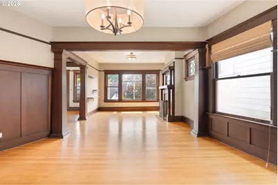 2375 NW Northrup St #B, Portland, OR 97210 - Photo 5