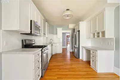 2375 NW Northrup St #B, Portland, OR 97210 - Photo 31