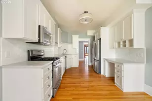 2375 NW Northrup St, Portland, OR 97210 - Photo 31