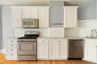 2375 NW Northrup St #B, Portland, OR 97210 - Photo 15