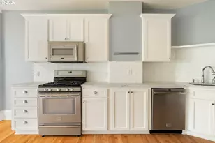 2375 NW Northrup St, Portland, OR 97210 - Photo 15