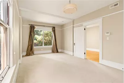 2375 NW Northrup St #B, Portland, OR 97210 - Photo 27