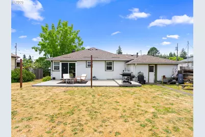 12045 SE Tibbetts St, Portland, OR 97266 - Photo 27