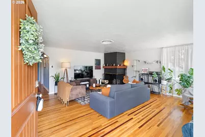 12045 SE Tibbetts St, Portland, OR 97266 - Photo 3