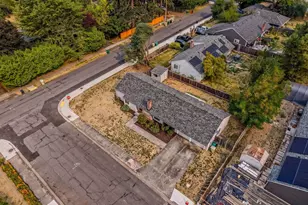 18775 SW Shelly St, Beaverton, OR 97078 - Photo 33