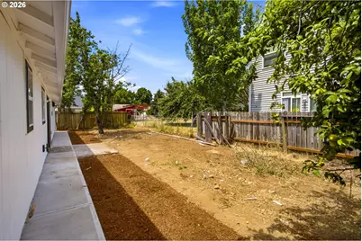7563 SE Flavel St, Portland, OR 97206 - Photo 21