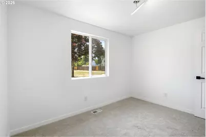 7563 SE Flavel St, Portland, OR 97206 - Photo 15