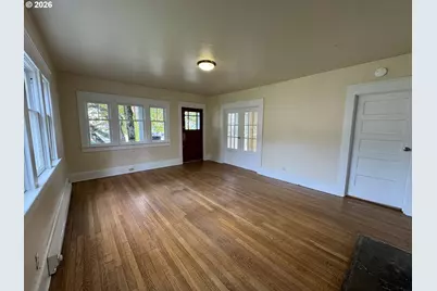 90 E 20th Ave, Eugene, OR 97405 - Photo 3