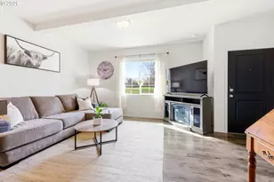 2243 SE 19th St, Gresham, OR 97080 - Photo 7