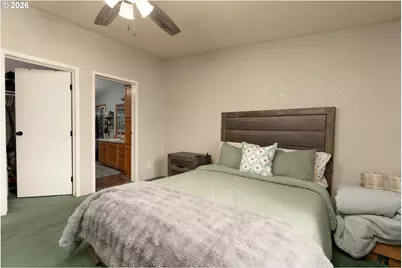 310 Monte Dr, Roseburg, OR 97471 - Photo 11