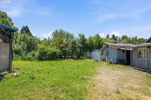 1737 SE Mill St, Roseburg, OR 97470 - Photo 7