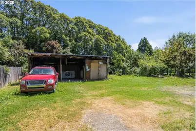 1737 SE Mill St, Roseburg, OR 97470 - Photo 5