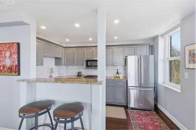 1205 SW Cardinell Dr #702, Portland, OR 97201 - Photo 9